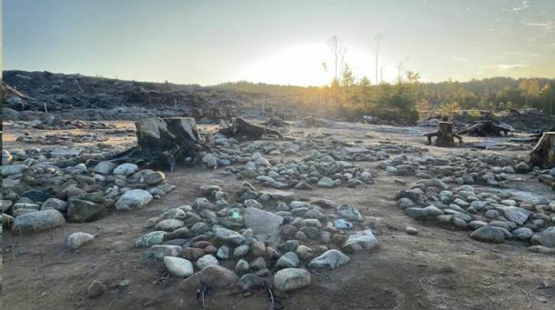 Archaeologists at work in a large burial field in southeastern Norway, where 40 circular stone formations with cremated bone remains, mostly from children, were found. Source: Guro Fossum/Museum of Cultural History/ University of Oslo