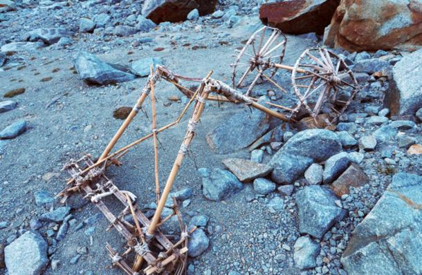 Curious bamboo contraption found at the Schwarzhorn Glacier, Switzerland. 