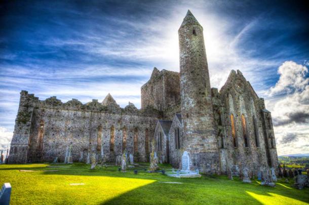 Rock Of Cashel From 2 000 Year Old Royal Stronghold To Symbol Of   Rock Of Cashel Ireland 