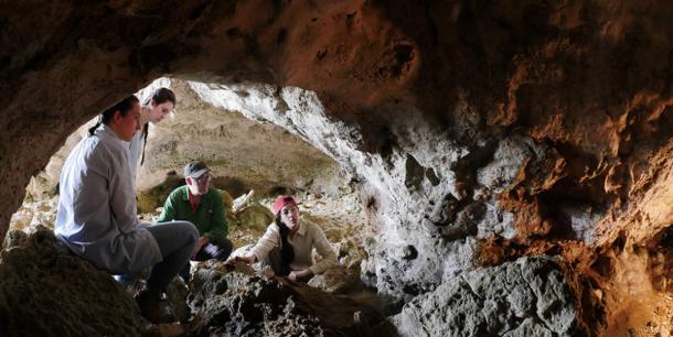 WashU archaeologists are investigating coastal and underwater caves in southeastern Sicily