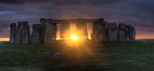 The Stonehenge Calendar: A Prehistoric Approach to Time’s Passing ...