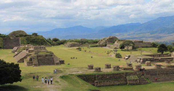 The Lost Zapotec: Vibrant Mesoamerican Civilization of The Cloud People