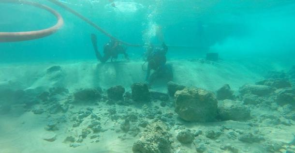 Underwater Excavations Reveal How Neolithic Village Adapted to Drought 
