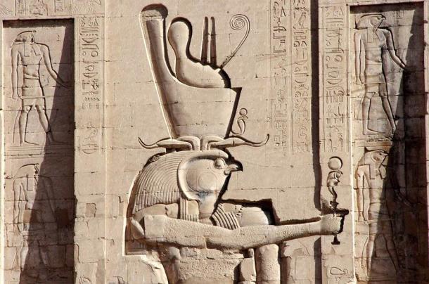 Horus inscribed on the wall at Edfu Temple. (Dezalb / Public Domain)