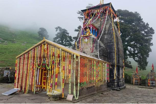 According to the Mahabharata, the bull’s stomach appeared at this location, inspiring the construction of the Madhyamaheswar temple. (Sushant Pandey / Knowledge of India)