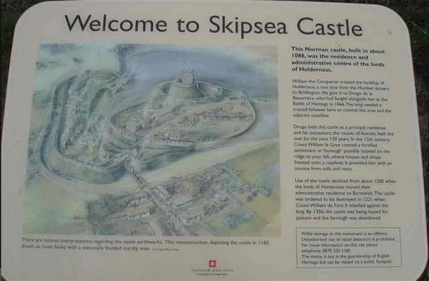 Information board at Skipsea Castle site, 2008. (Vikellis/CC BY NC-SA 2.0)