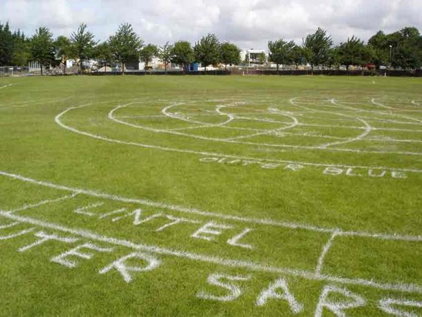 Fig.2. Using a length of rope, finger-counting numeracy and the sun’s shadow, it was possible in 2008 to replicate the design of Stonehenge’s ground plan. (Dr John Hill)