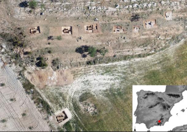 Orthophotography with the location of the 9 excavated tombs at Panoría cemetery. Inset, location of the cemetery.