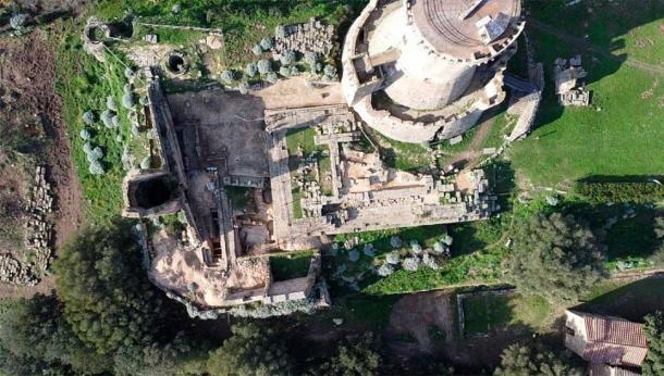 An overhead view of the Acropolis of Velia, in what was Magna Graecia. This was once the site of worship of the goddess Athena, archaeologists believe. Credit: Italian Ministry of Culture.