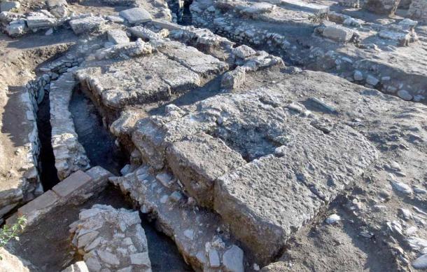 More remains of the base of the triumphal arch. (Serbia Archaeological Institute)