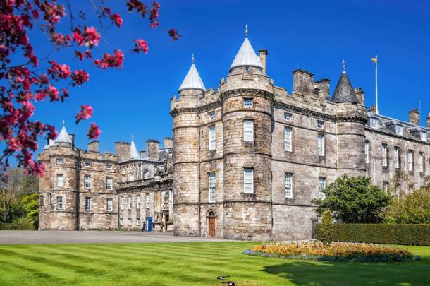 El pentagrama y el altar satánicos se encontraron en el parque que rodea el Palacio de Holyrood