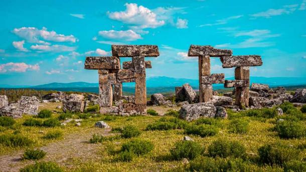 Los famosos menhires de Blaundus.  (inzell / Adobe Stock)