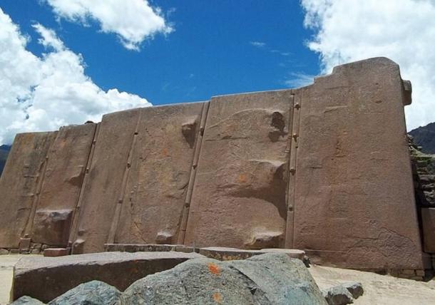 Ruins of the ancient temple of the Sun in Ollantaytambo