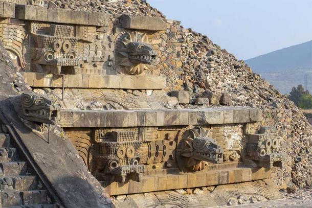 The temple of Quetzalcoatl at the citadel in Teotihuacan, Mexico. In the next years we will be sure to see as much detail in the newly discovered Teotihuacan replicas of Tikal, and also learn more about the relations between these two great cultures. (jiawangkun / Adobe Stock)