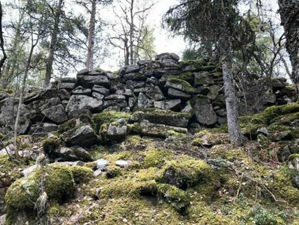 Un muro construido alrededor del fuerte de Andorsrud en Ovre Eiker en Buskerud, Noruega.  (Kristine Friis Jørgensen)