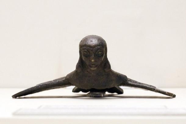 Figura de bronce de la diosa Urartiana alada Tushpuea.  (EvgenyGenkin / CC BY-SA 3.0)