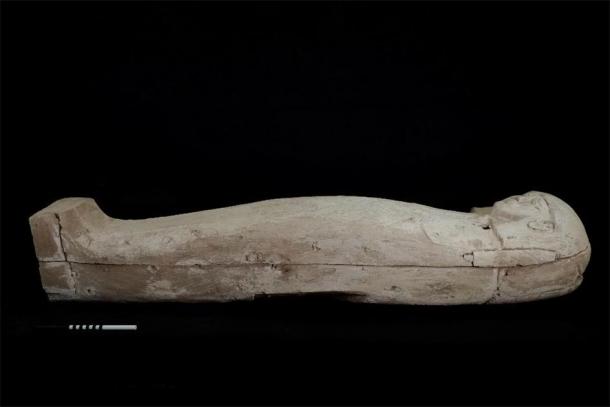 The young woman’s coffin held her mummified remains and her bridal trousseau. (CSIC)